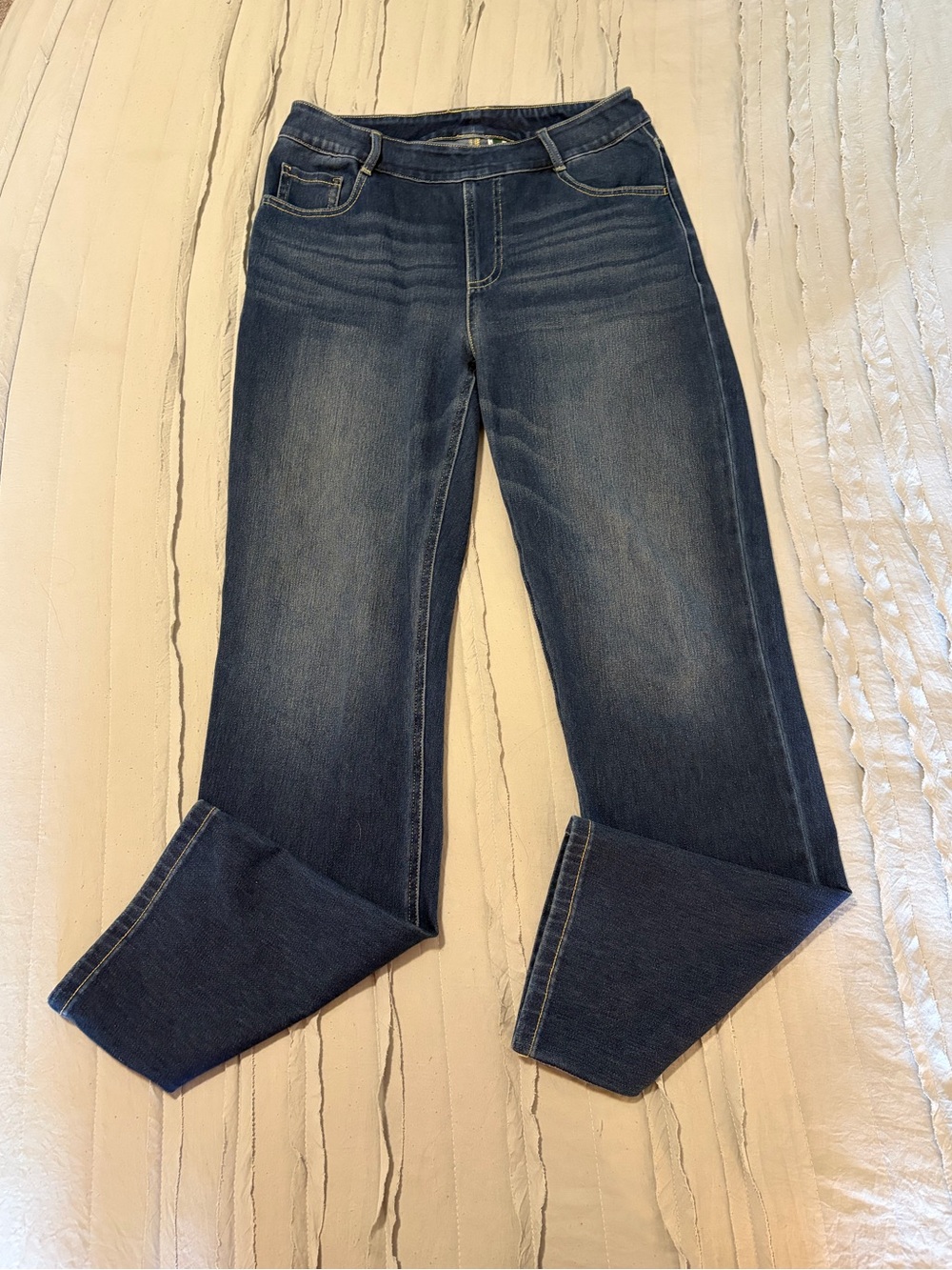 Halara Flex High Waisted Pockets Straight Leg Washed Jeans | Size M